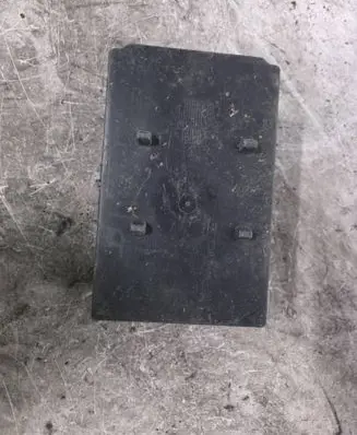 Ford Mondeo Mk III Battery box tray 1S7T10757AF