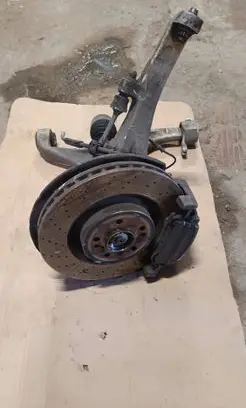 Mercedes-Benz GLE (W166 - C292) Front wheel hub spindle knuckle
