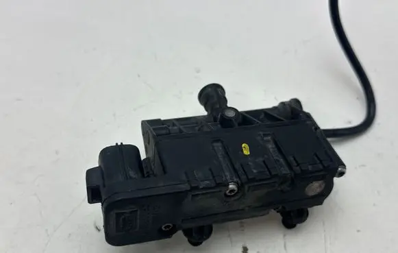 Land Rover Discovery 4 - LR4 Air suspension valve block RVH000095