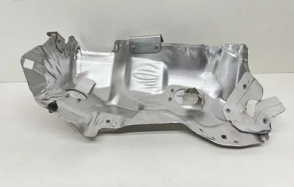 Mini Cooper Countryman F60 Heat shield in engine bay 8632103