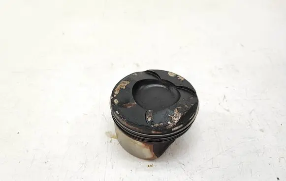 Piston