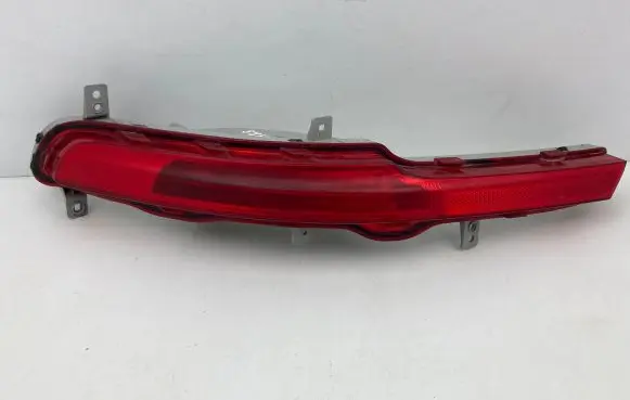 KIA Sportage Third/center stoplight