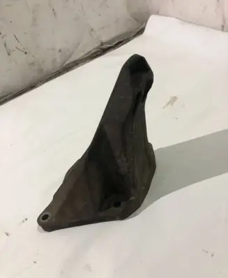 BMW 7 E65 E66 Engine mounting bracket 6754615 13807410 4600010
