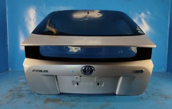 Toyota Prius xw60 Tailgate/trunk/boot lid 6700547450