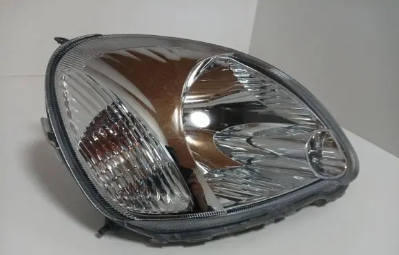 Toyota Yaris Headlight/headlamp 0821211K8R D0821211K8RA