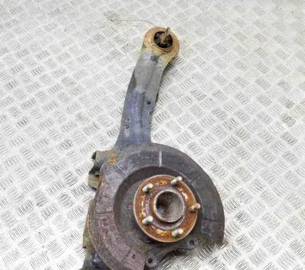 Ford Focus Rear wheel hub BV615A969CC