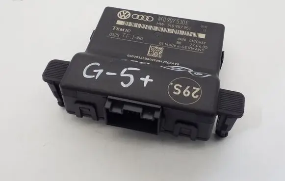 Volkswagen Golf Plus Gateway control module 1K0907530E 1K0907951