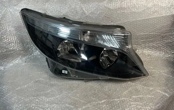 Mercedes-Benz Vito Viano W447 Headlight/headlamp A4479067800 1EL01128418