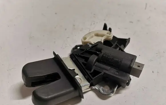 Audi A5 8T 8F Tailgate/trunk/boot lock/catch/latch 4F5827505D