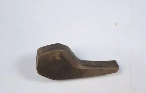 Engine bonnet (hood) release handle