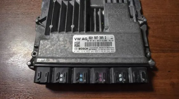 Porsche Cayenne (9Y0 9Y3) Trunk lid opening control unit 