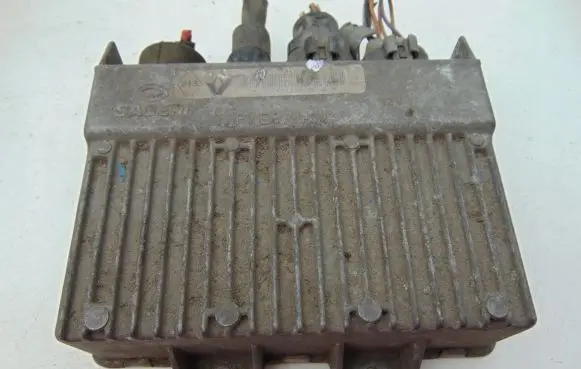 Renault Laguna I Engine control unit/module 7700106070
