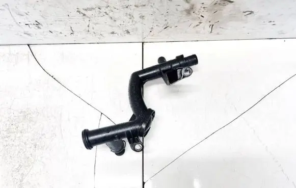 Peugeot 3008 I Engine coolant pipe/hose 9670254180
