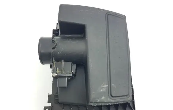 Ford Fusion II Air filter box cover DS739C662 DS739C662BE DS739600BE
