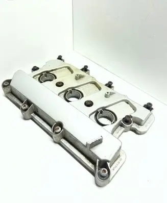 Audi Q7 4M Rocker cam cover 06E103472Q