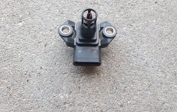 Peugeot 107 Air pressure sensor 8942152010