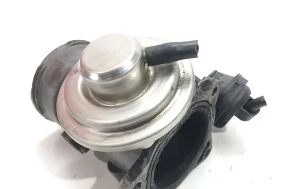 Seat Altea Engine shut-off valve 03G131501A
