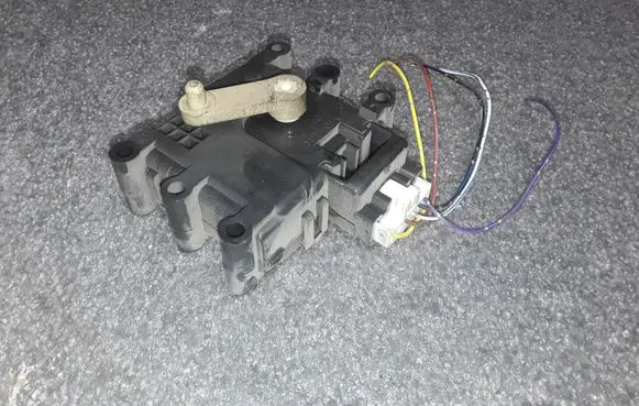 Mazda 5 Air flap motor/actuator