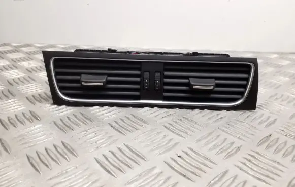 Audi A4 S4 B8 8K Dash center air vent grill 8T1820951C