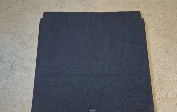 Trunk/boot floor carpet liner