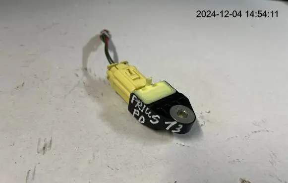 Toyota Prius (XW30) Airbag deployment crash/impact sensor 8983175010