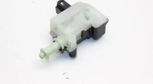Toyota Avensis T270 Fuel tank cap lock 7703005030