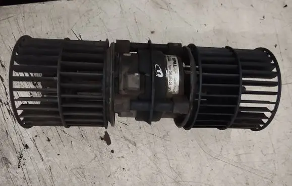 Mercedes-Benz E W124 A/C air flow flap actuator/motor 006A4022