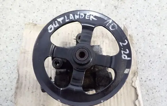 Mitsubishi Outlander Power steering pump 