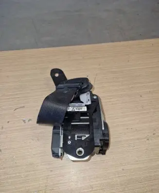 BMW 3 F30 F35 F31 Front seatbelt 7383321