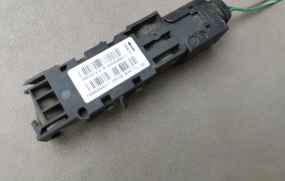 Mitsubishi Colt Airbag deployment crash/impact sensor A4545400017 PMR587418 T30433944217