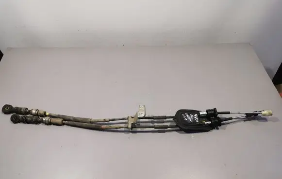 Toyota Yaris Gear shift cable linkage