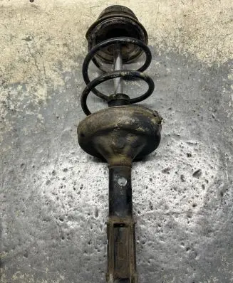 Renault Clio II Front shock absorber with coil spring