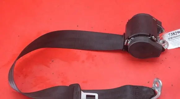 Audi A4 S4 B8 8K Front seatbelt 610307000