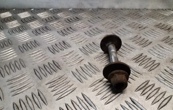 Volkswagen Sharan Rear suspension camber bolt 