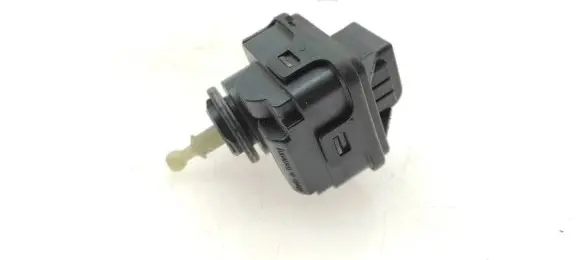 Audi A4 S4 B5 8D Headlight level adjustment motor 00728213