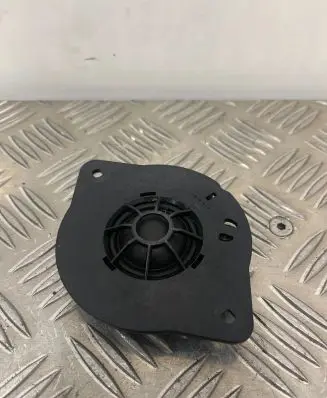 Audi A4 S4 B8 8K Panel speaker 8T0035399A 90300035399A