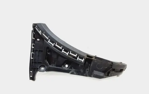 Volvo XC90 Front bumper mounting bracket 30698128