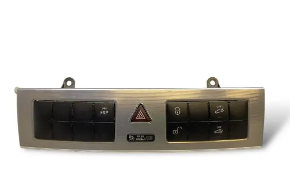 Mercedes-Benz C W203 Hazard light switch 2038216081 3363 5701