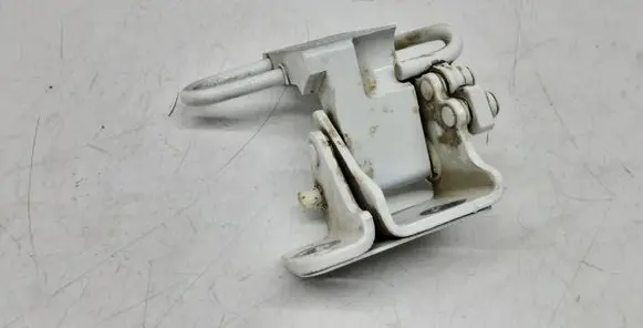 Audi Q7 4L Rear door lower hinge