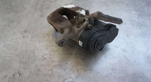 Audi Q3 8U Rear brake caliper
