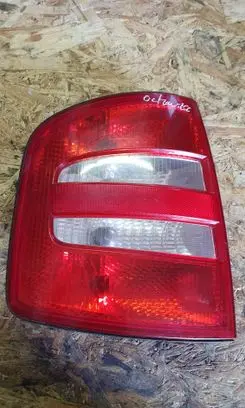 Skoda Fabia Mk2 (5J) Rear/tail lights 6Y9945111B YU3X13405AA ZSB6Y9945095B