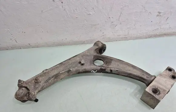 Front lower control arm/wishbone