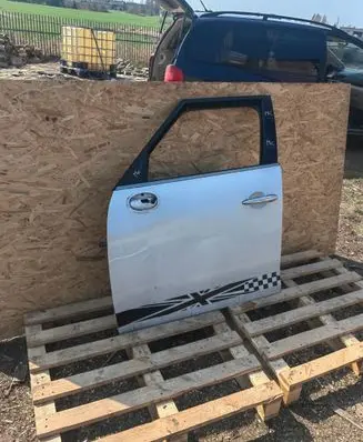 Mini Cooper Countryman R60 Front door