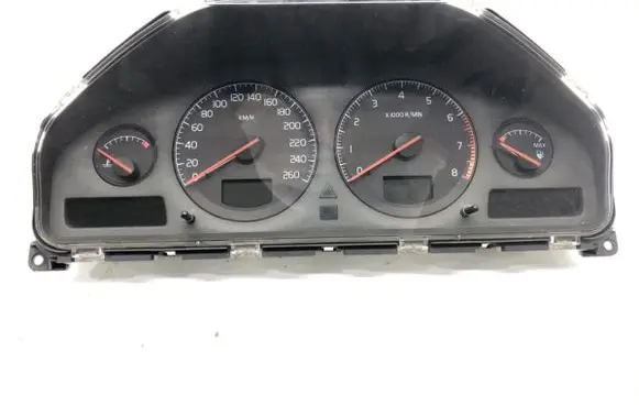 Volvo S60 Speedometer (instrument cluster) 8637993