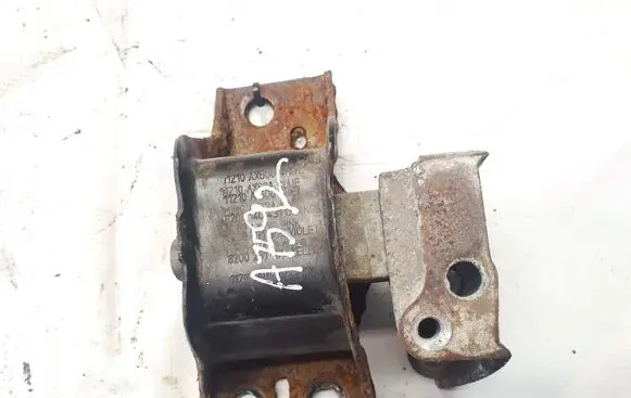 Nissan Note (E11) Engine mount bracket 1210ax600 8200131303