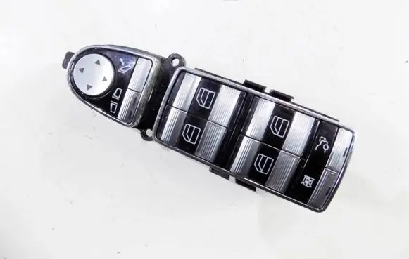 Mercedes-Benz S W221 Electric window control switch a2218212550