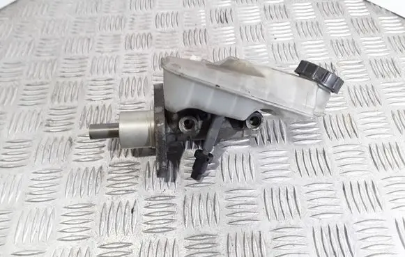 Volvo V50 Master brake cylinder 03350886561 03350886551