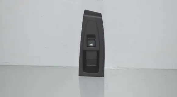 BMW 2 F46 Electric window control switch 9208107 61319208107