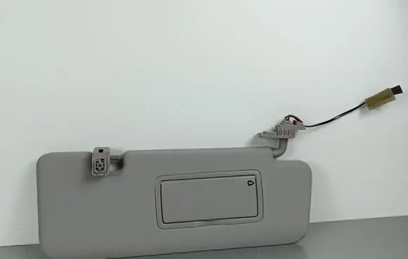 Alfa Romeo Stelvio Sun visor