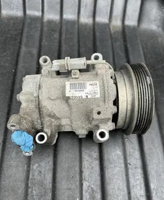 Mercedes-Benz Citan W415 Air conditioning (A/C) compressor (pump) 8200953359 AHH824 02671911662